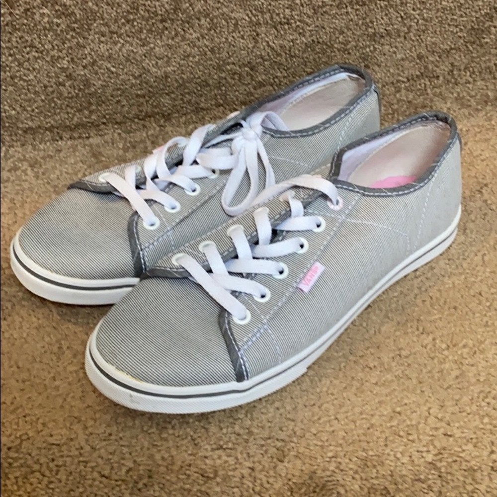 Van’s Canvas Lace-Up